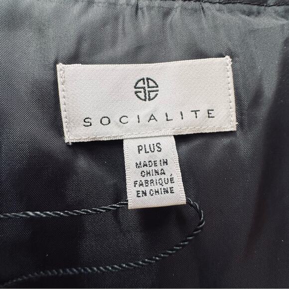 Socialite Vest Coat Black Quilted Front Zip Lightweight Boxy Puffer Plus 2X NEW - Picture 2 of 13